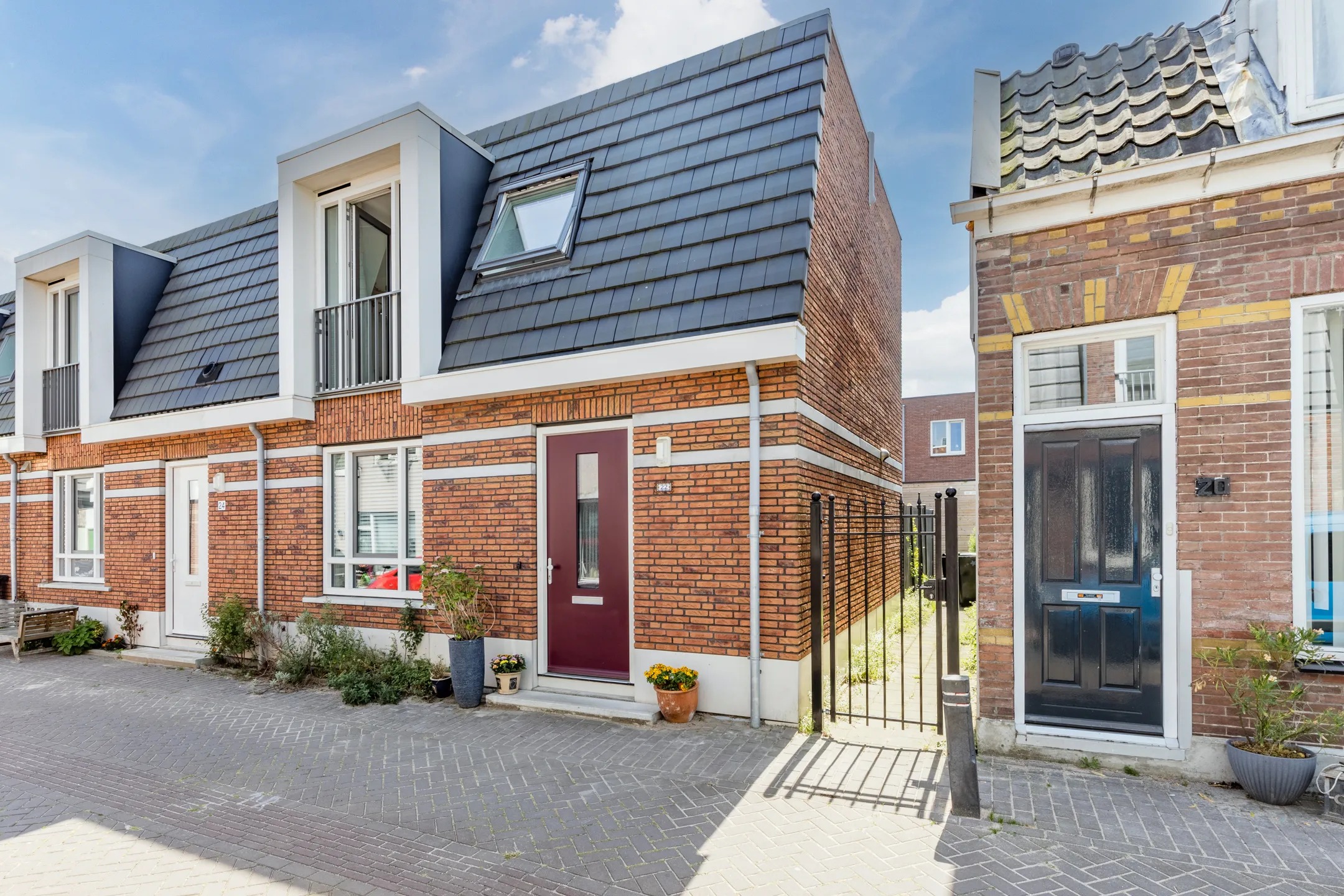 Hoekwoning Schoolmeestersstraat 22 in Zaandam