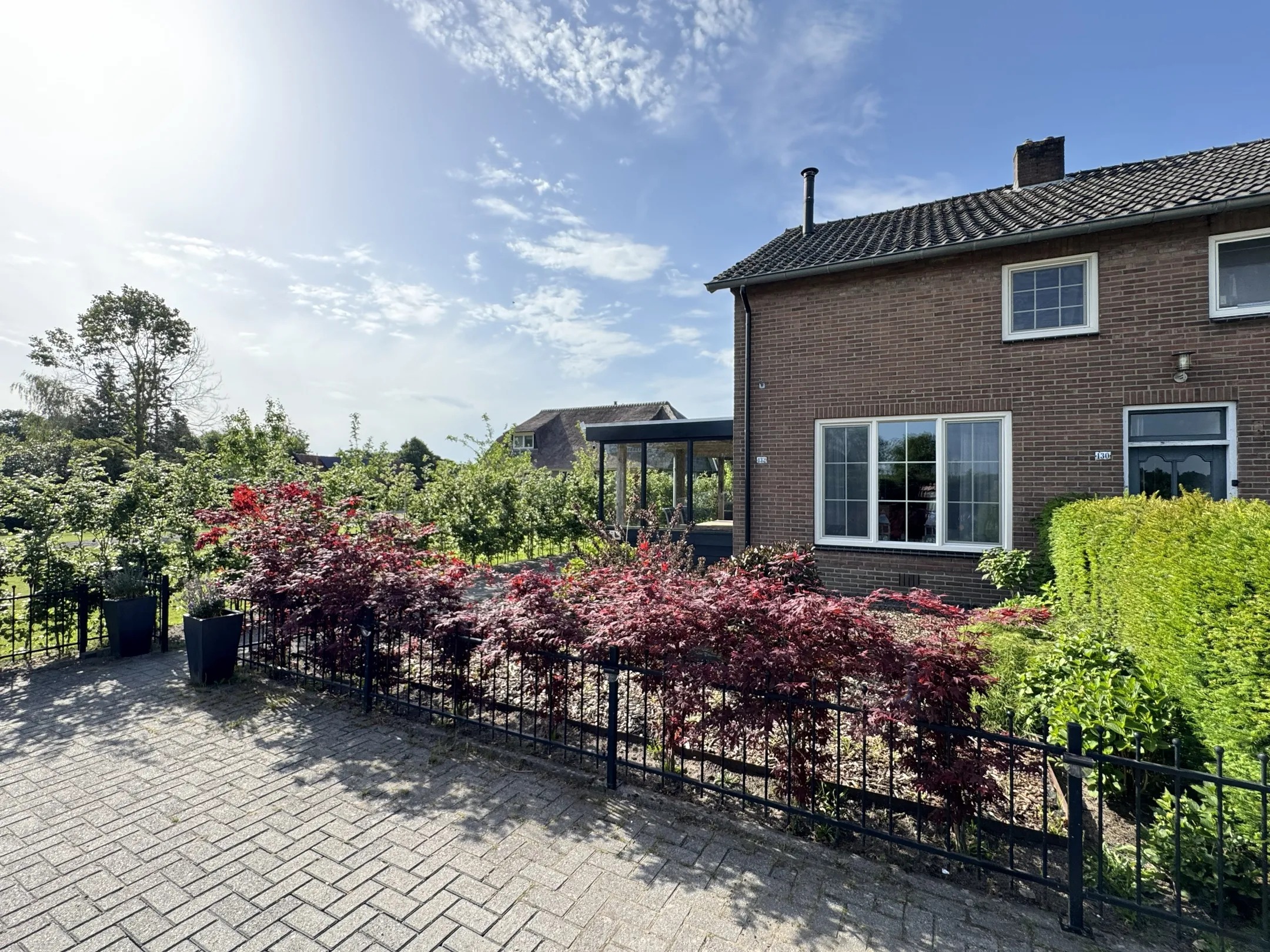 2-onder-1-kapwoning Eerbeekseweg 132 in Loenen