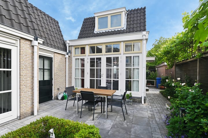 Eengezinswoning, halfvrijstaande woning Verwersdijk 132 C in Delft