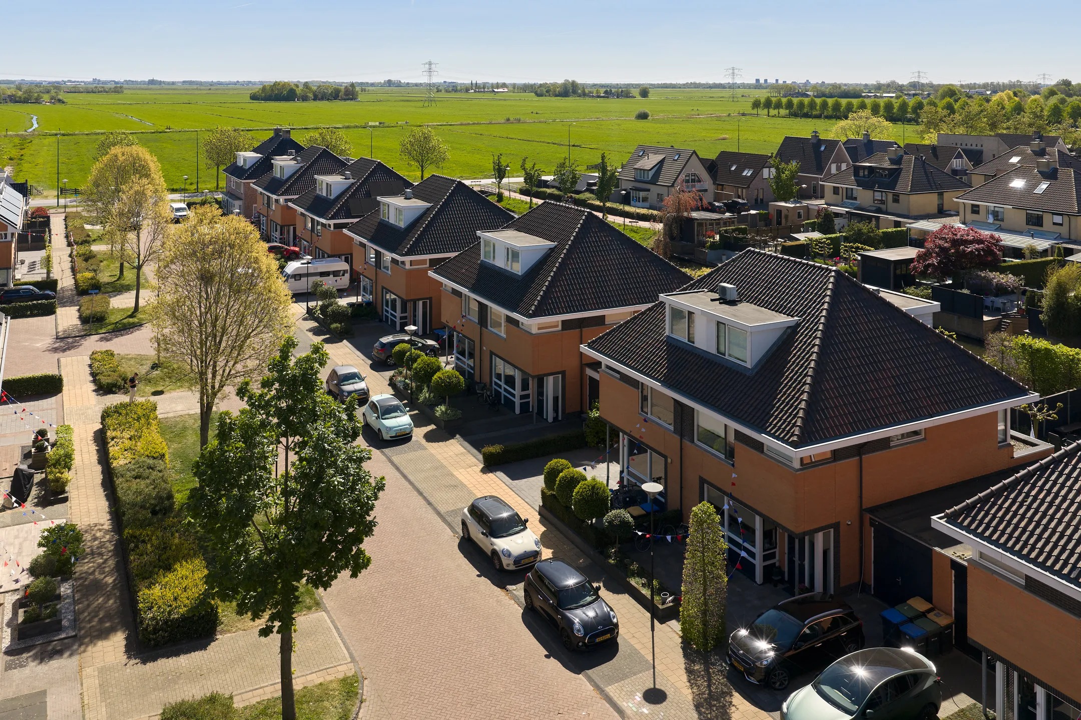 Geschakelde 2-onder-1-kapwoning Het Roer 19 in Bunschoten-Spakenburg