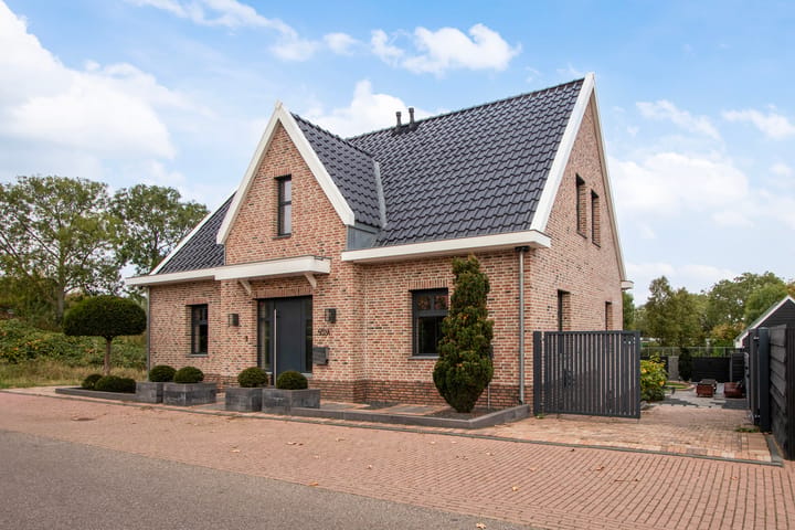 Vrijstaande woning Voordijk 502 a in Barendrecht