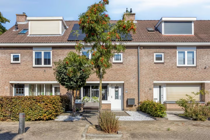 Tussenwoning Salvador Allendelaan 19 in Beverwijk