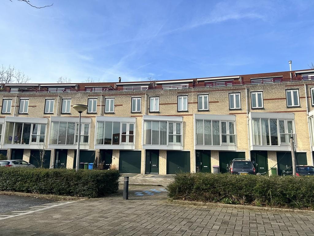 Eengezinswoning, tussenwoning Waterloop 34 Delft