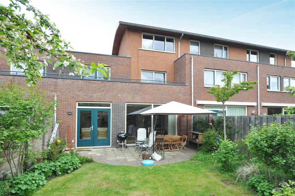 Tussenwoning Truus Schröderhof 4 in Voorburg
