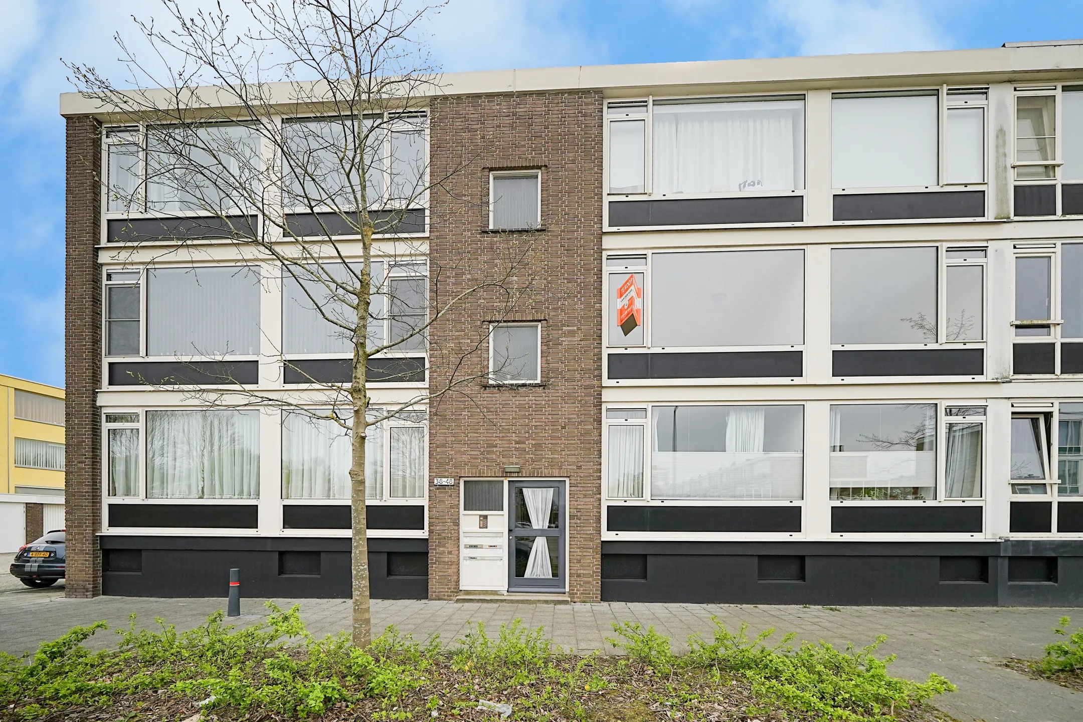 Portiekflat Van Wijngaardenlaan 46 in Rotterdam