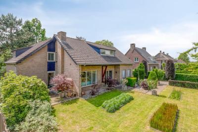 Eengezinswoning, vrijstaande woning Dorpsstraat 57 in Loosbroek