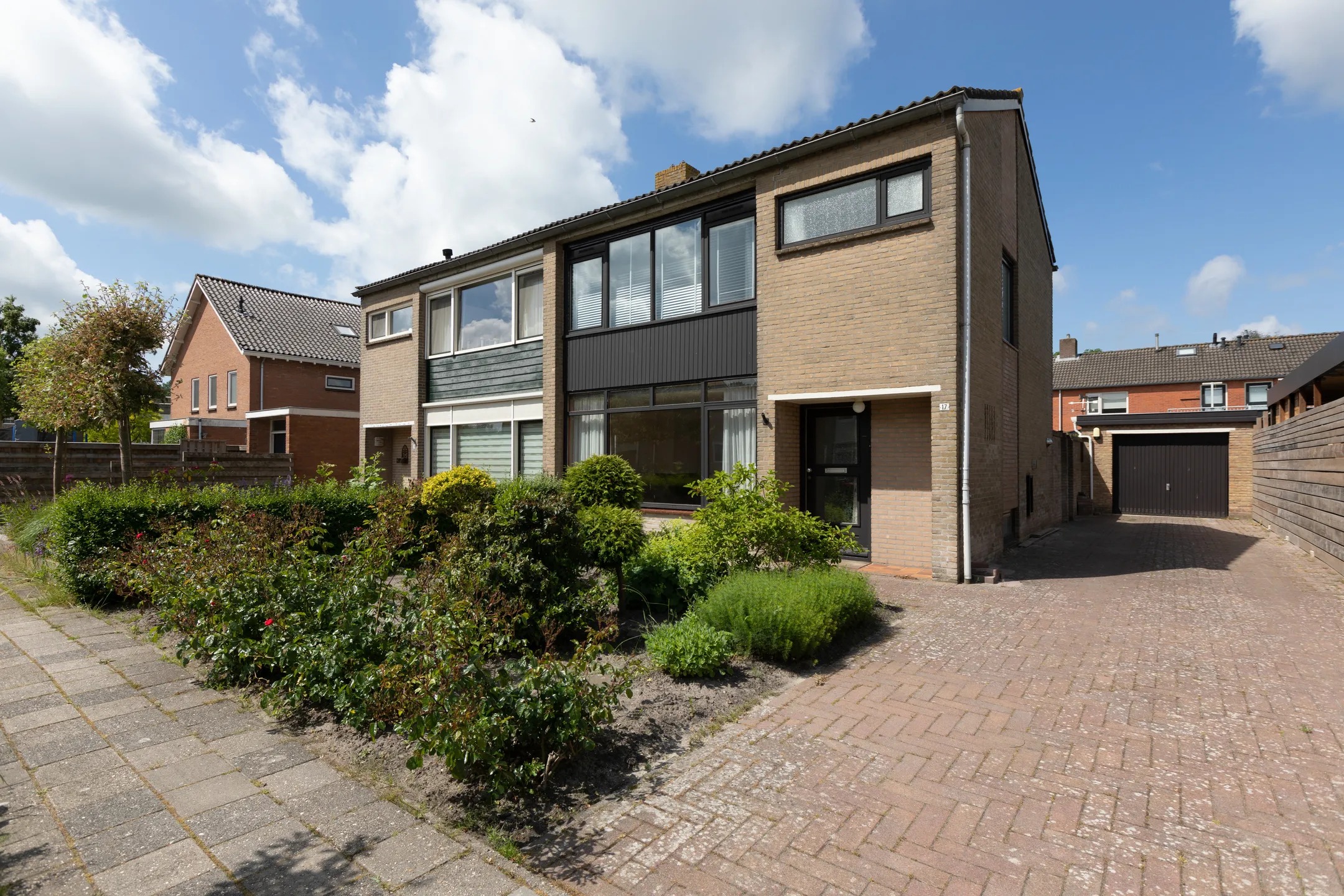 2-onder-1-kapwoning Godscalcusstraat 17 in Bolsward