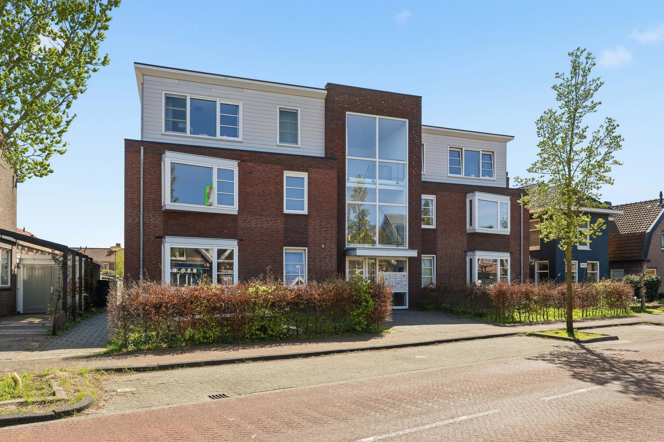 Portiekflat Dorpsstraat 12 G in Wormer