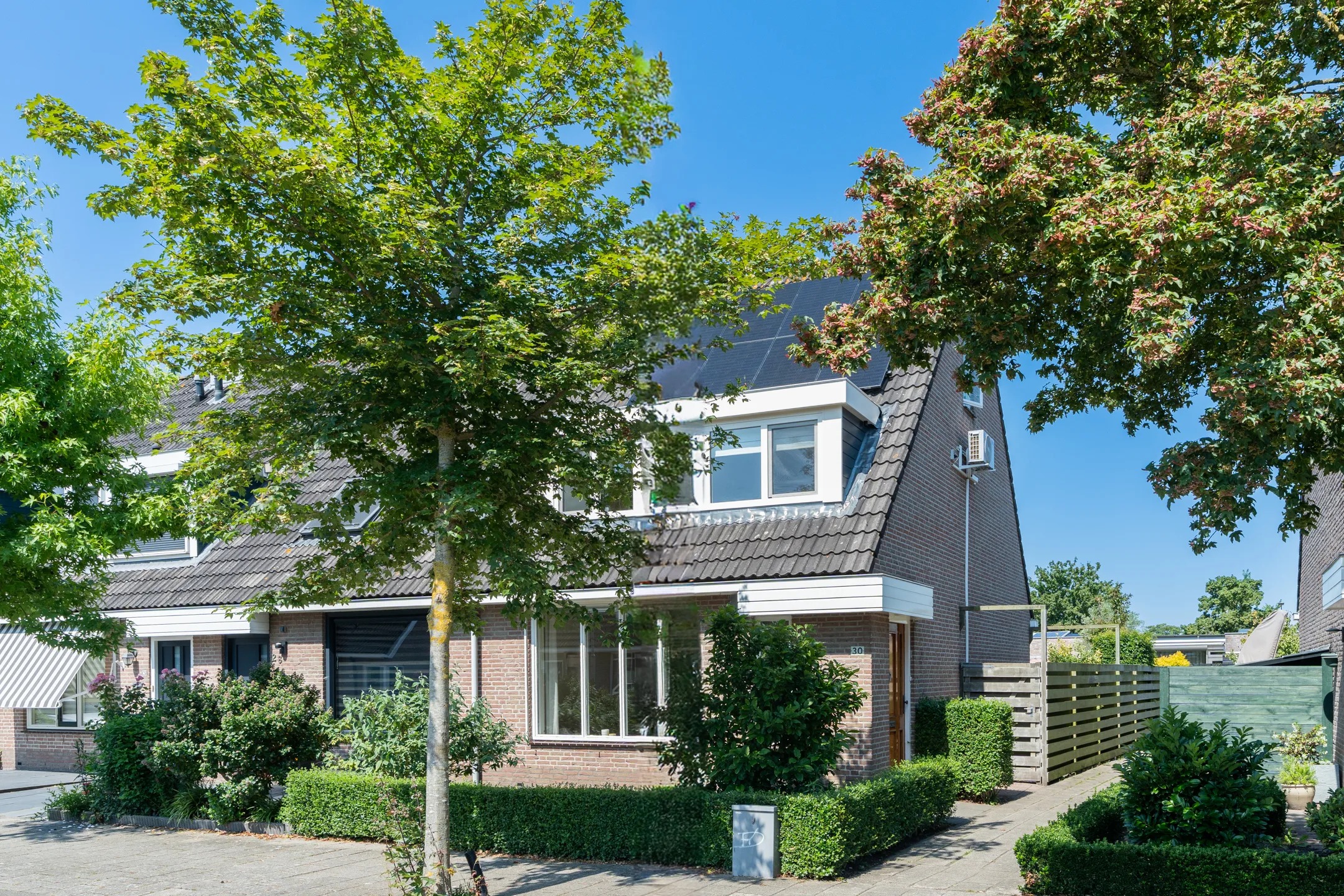 Hoekwoning Stuurboord 30 in Rijsenhout