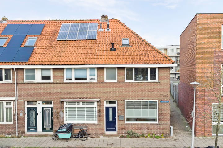 Hoekwoning Emmastraat 2 in Gouda