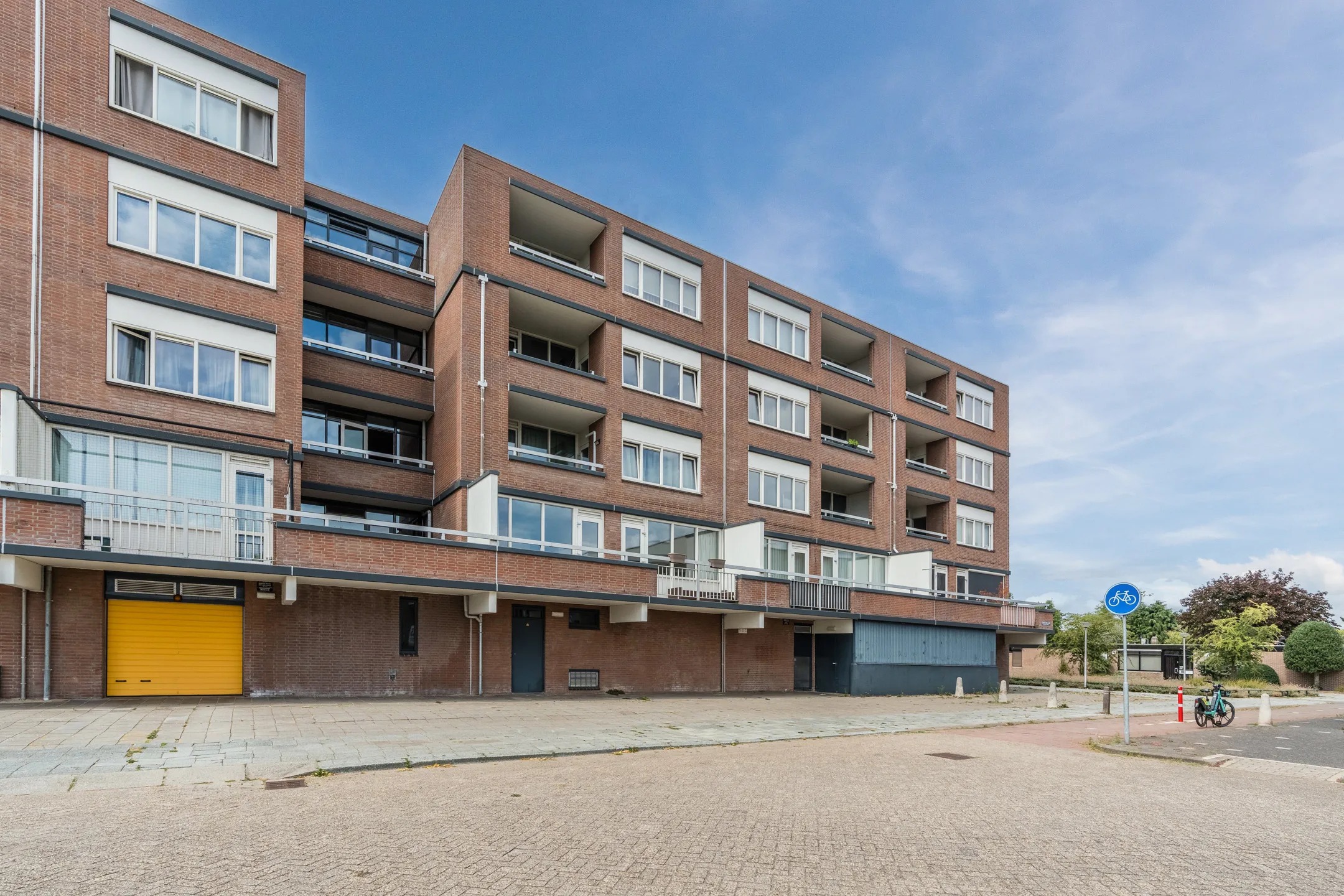 Galerijflat Genovevalaan 22 in Eindhoven