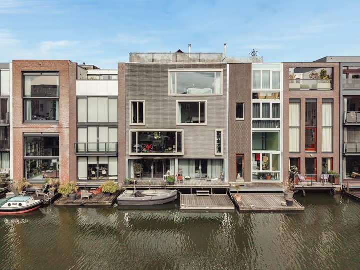 Tussenwoning (waterwoning) Scheepstimmermanstraat 16 Amsterdam