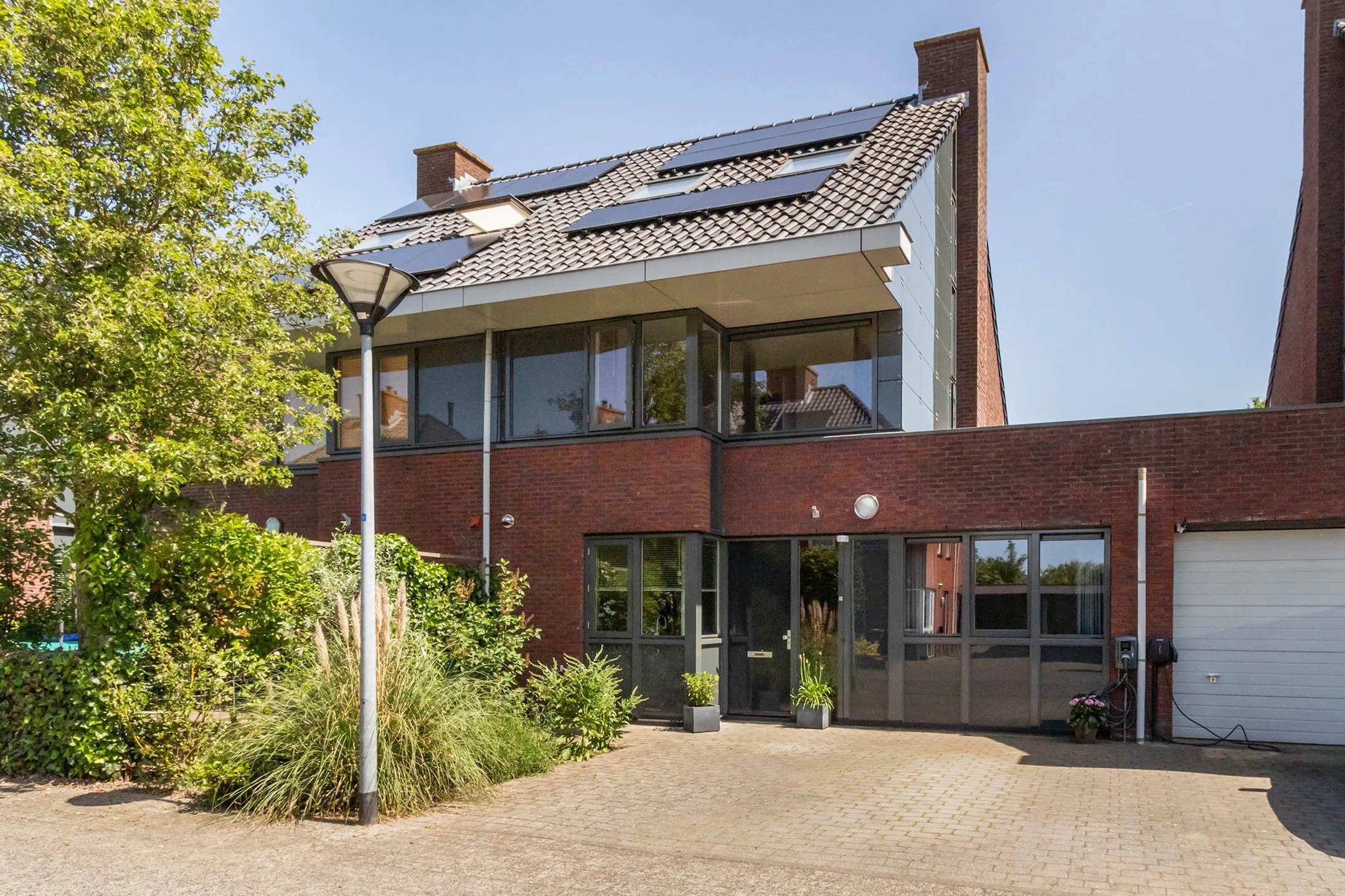 Geschakelde woning Gravin Gertrude 6 in Huizen
