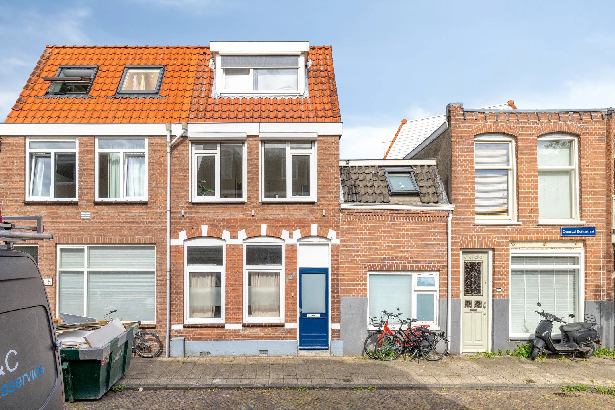 Tussenwoning Generaal Bothastraat 127 in Haarlem