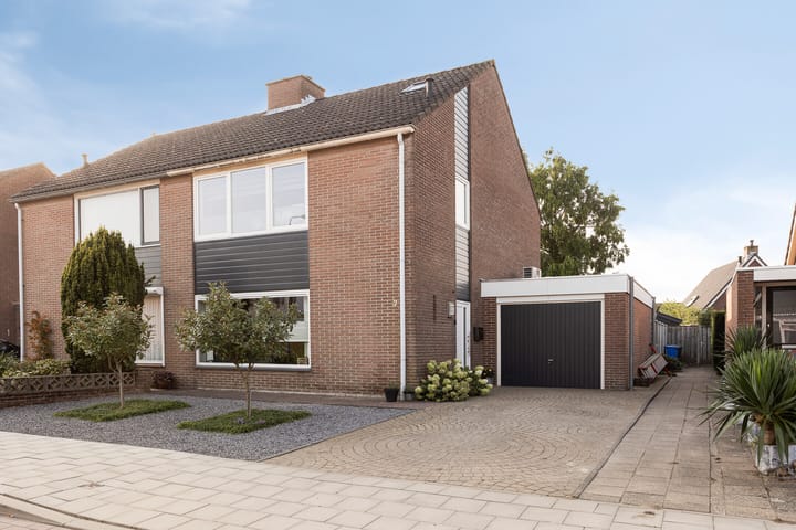 Eengezinswoning, 2-onder-1-kapwoning Ter Hagenstraat 7 in Zuiddorpe