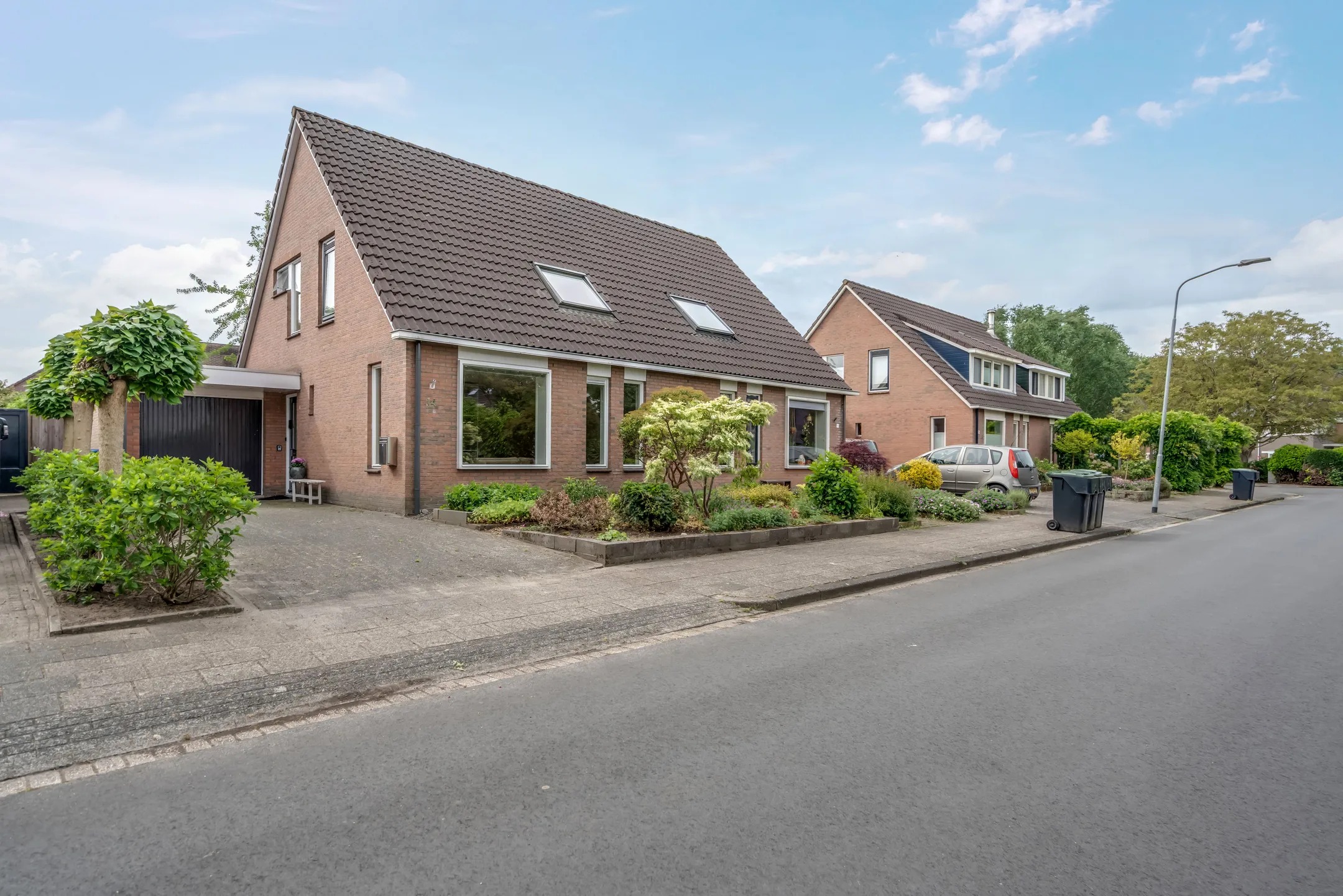 2-onder-1-kapwoning Weegbree 14 in Roden