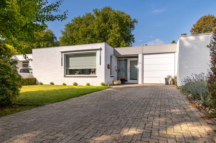 Bungalow, geschakelde woning Ir. Dingerlaan 8 in Heerlen