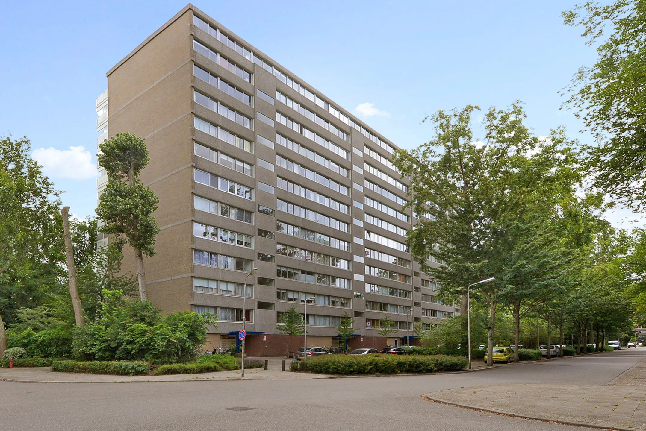 Portiekflat J.J. Slauerhofflaan 65 in Delft