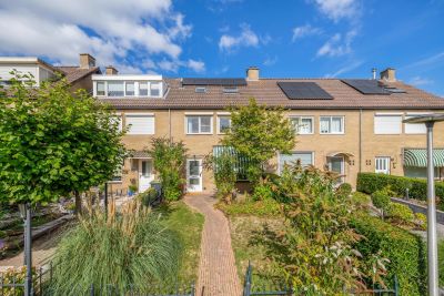 Tussenwoning Debussystraat 26 in Lisse