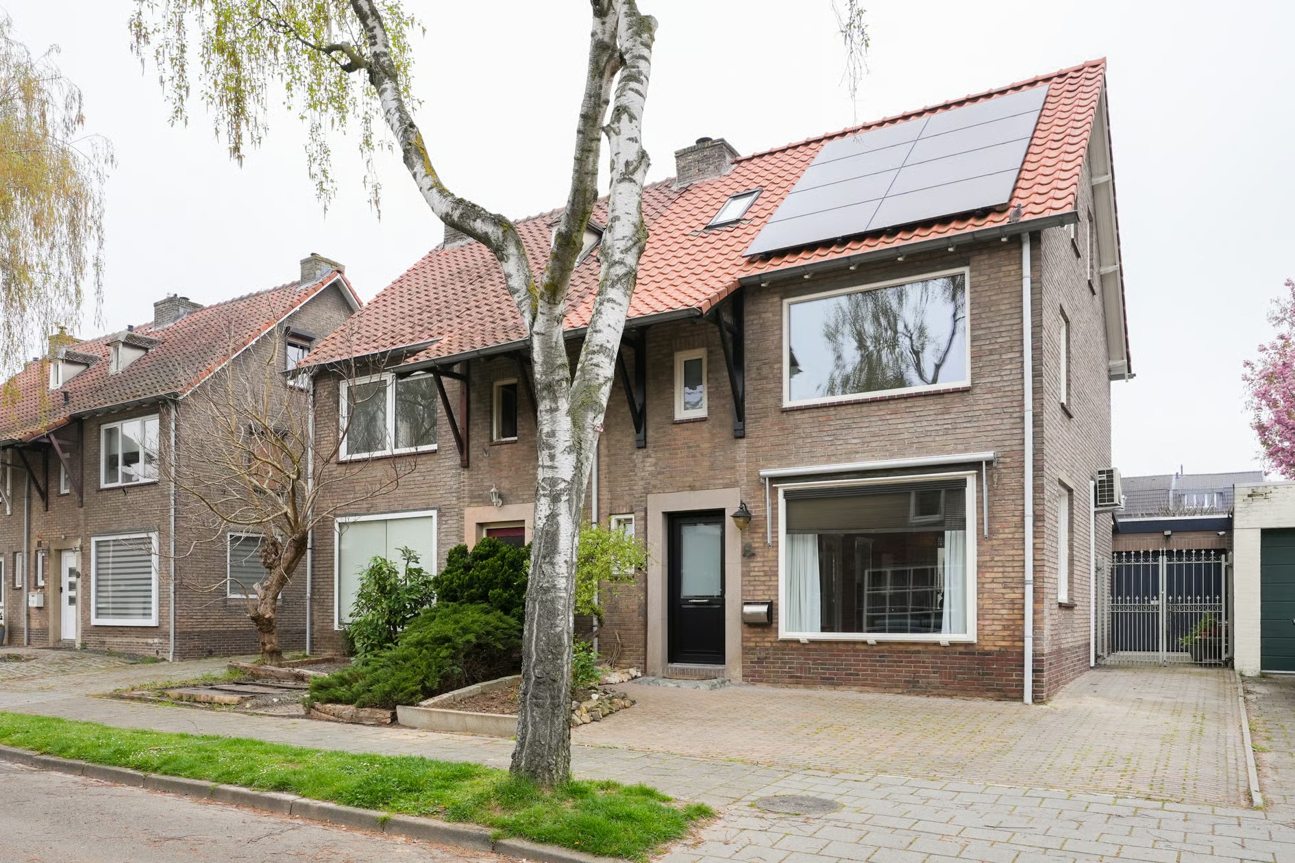 2-onder-1-kapwoning Bollenstraat 6 in Geleen
