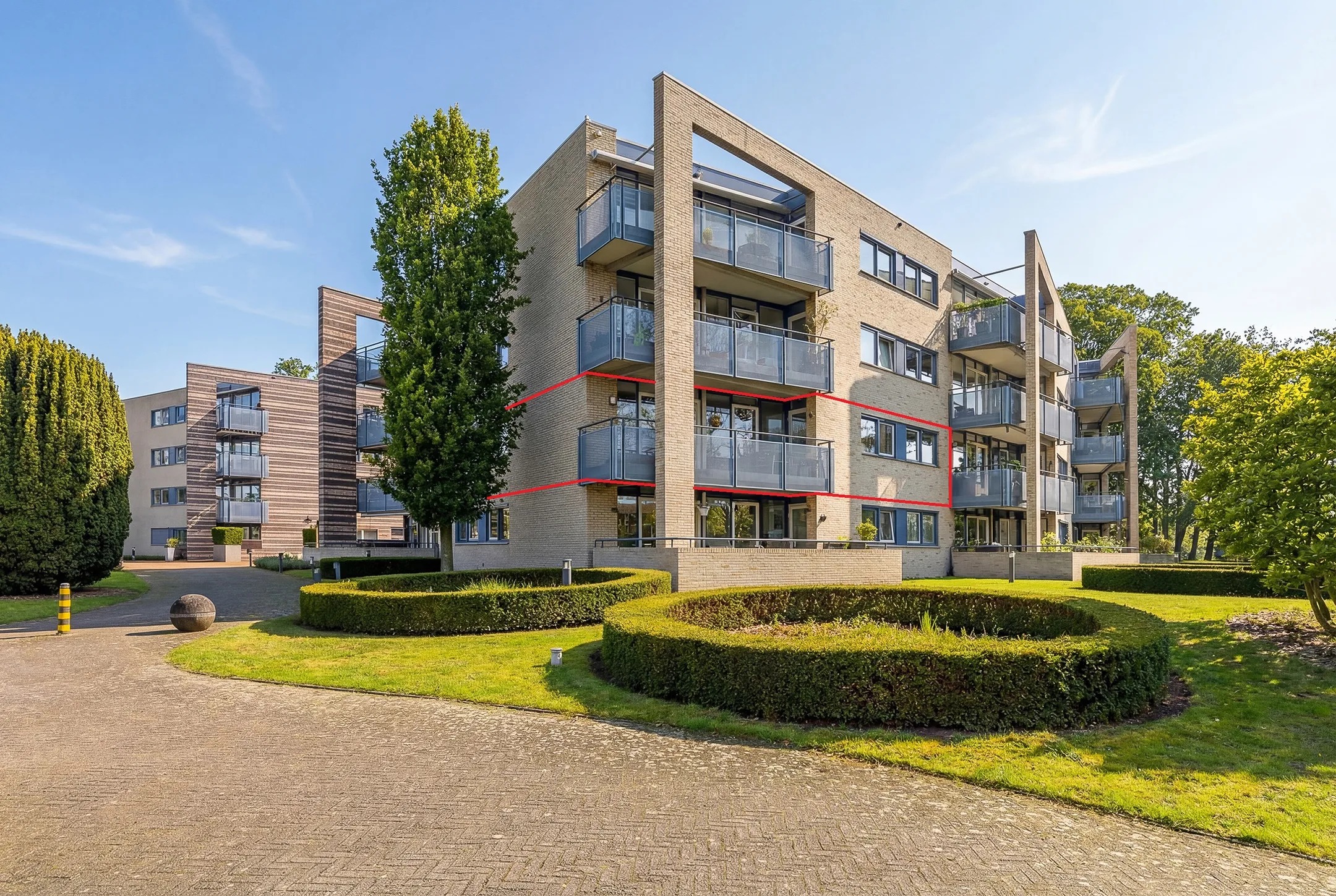 Portiekflat Valkenierslaan 37 B7 in Breda