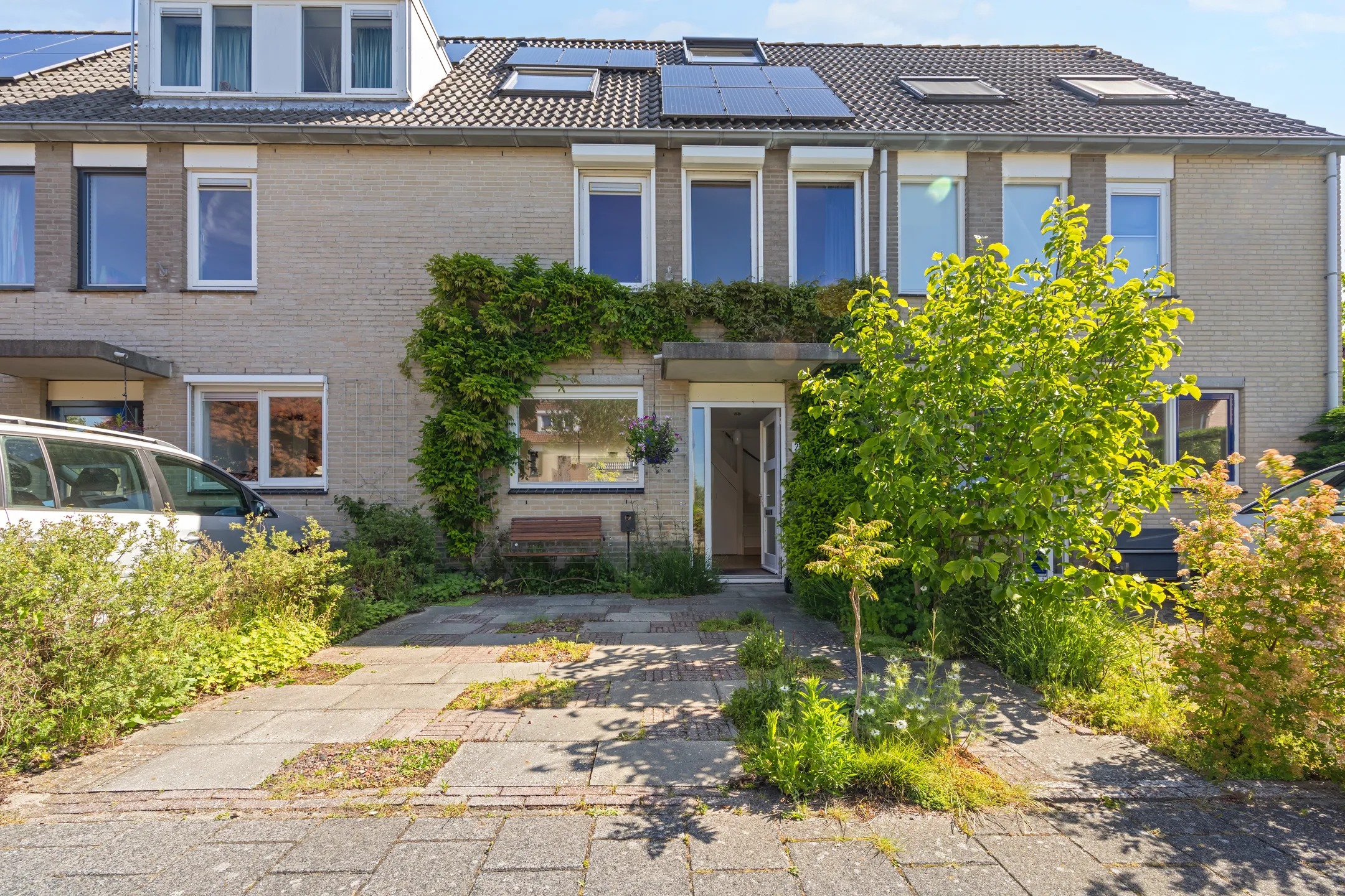 Tussenwoning Prins Hendriklaan 24 in Den Hoorn