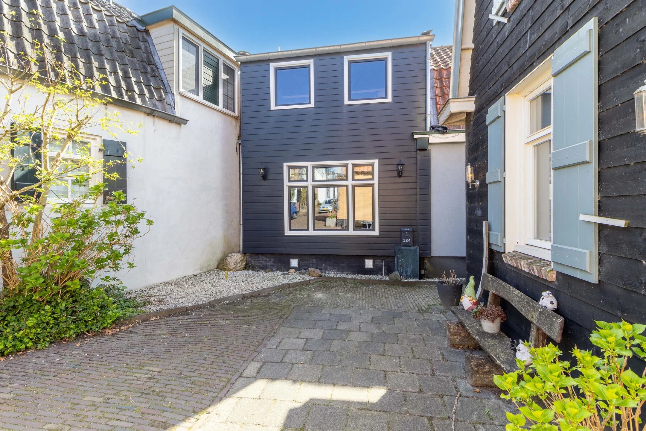 Geschakelde woning Weikamp 134 in Bunschoten-Spakenburg