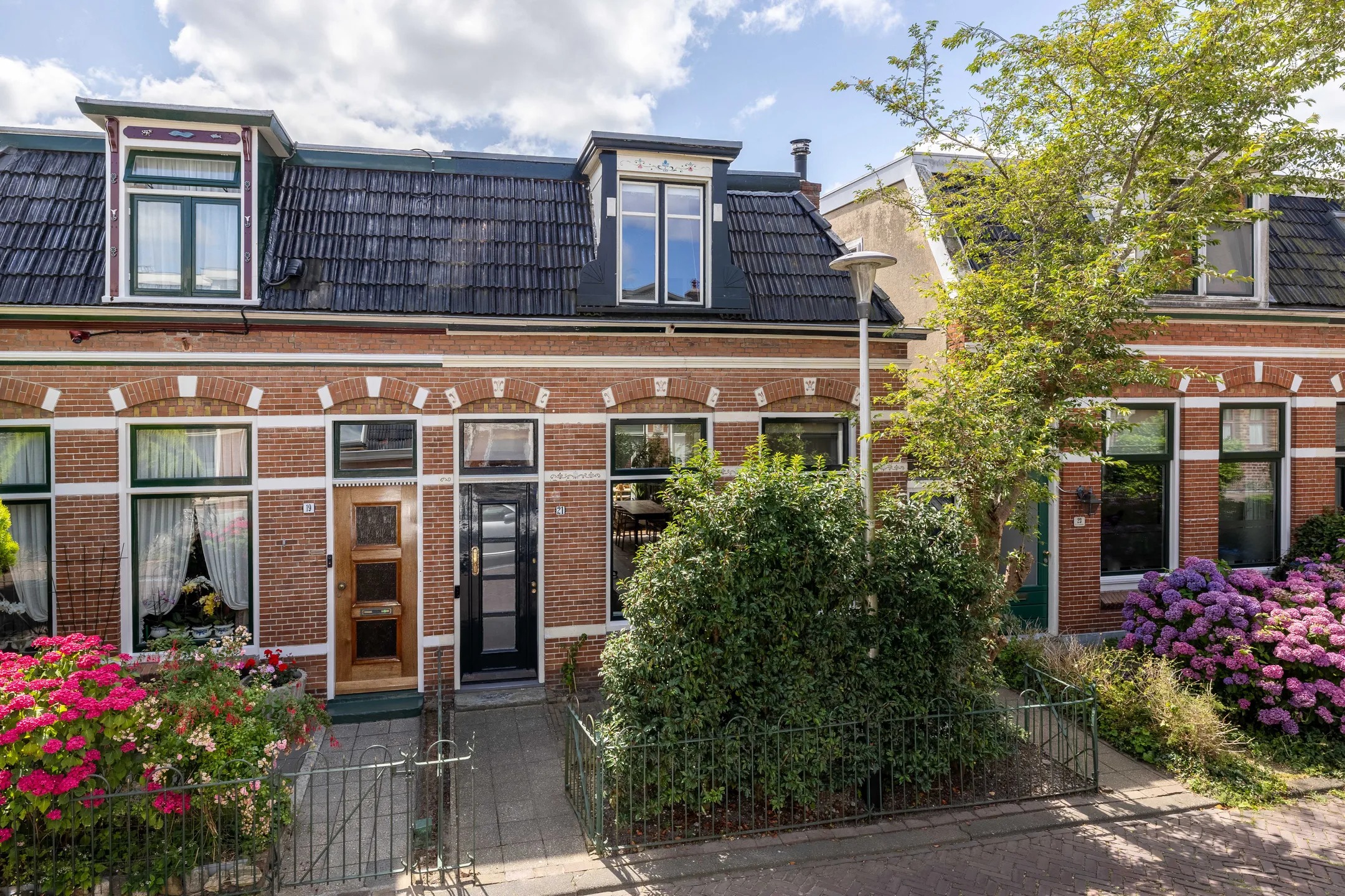 Hoekwoning Harlingerstraat 21 in Leeuwarden