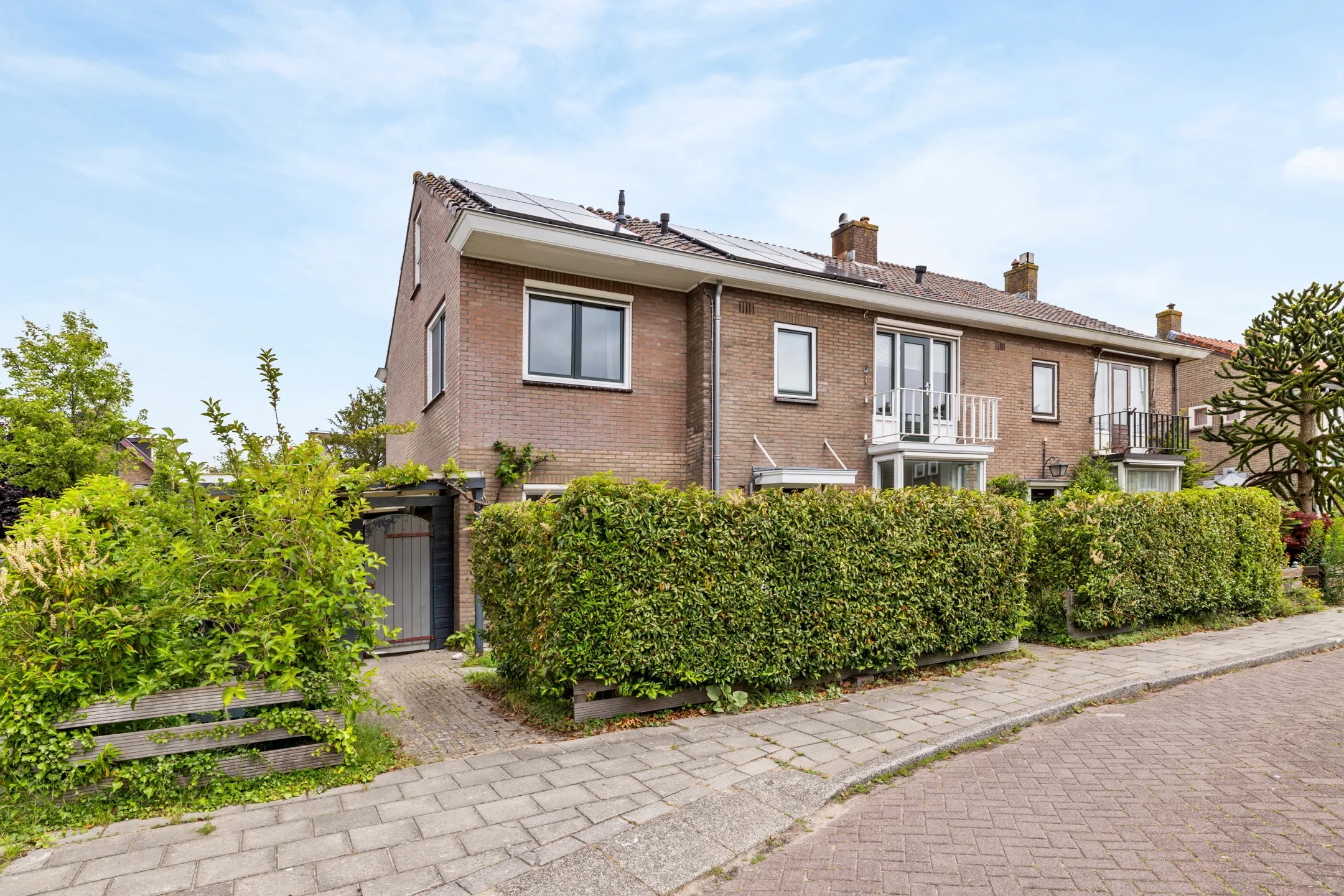 Halfvrijstaande woning H.J.Hoflandlaan 1 in Weesp