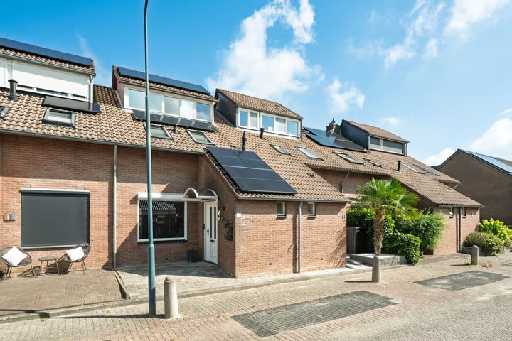 Tussenwoning Oranje-Nassauhof 29 in Lopik