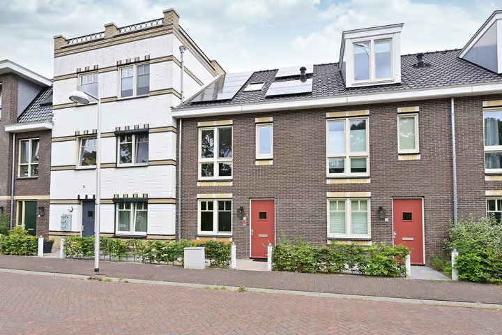 Tussenwoning Fort Heemstedestraat 17 in Weesp