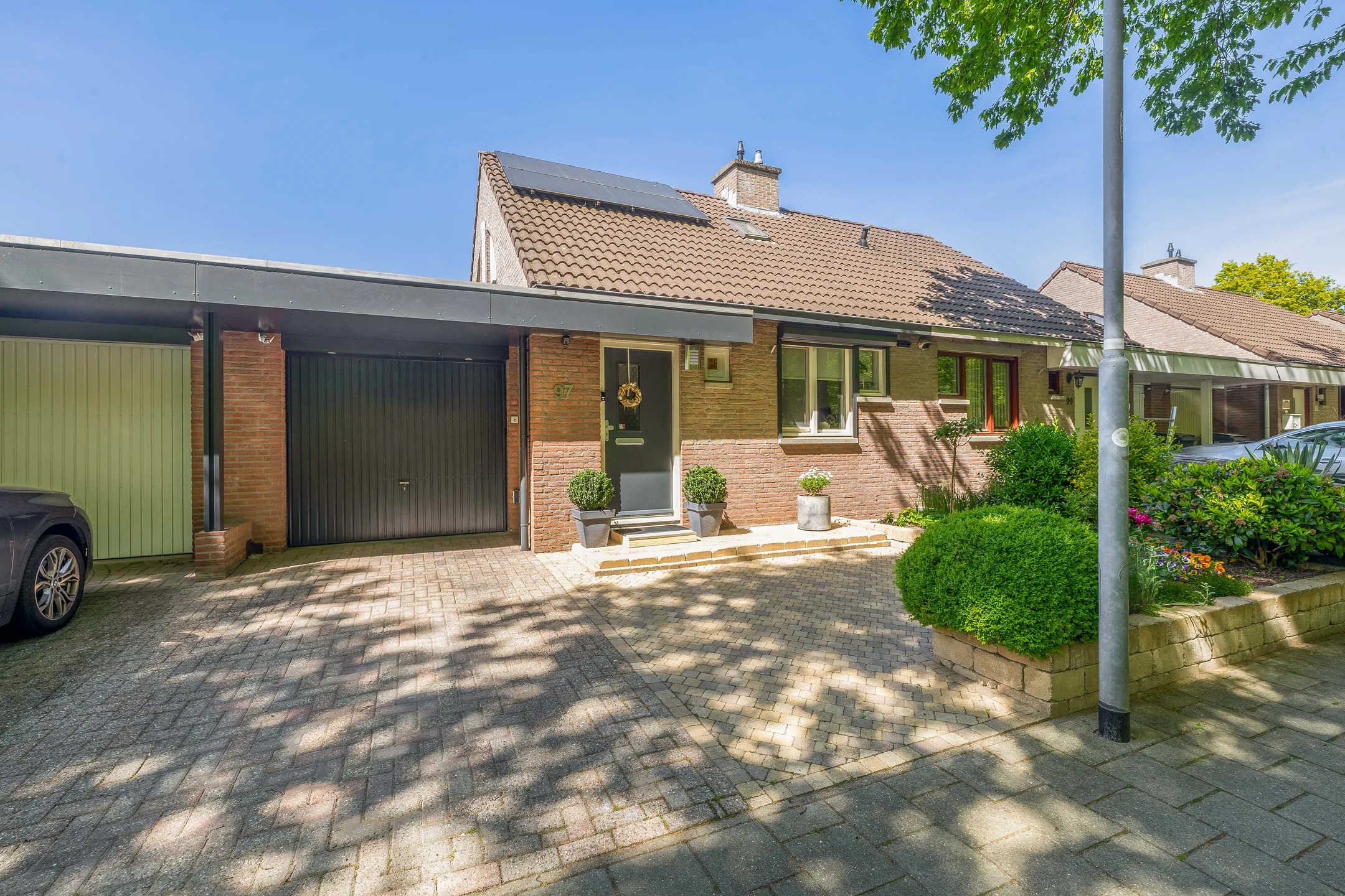 2-onder-1-kapwoning Waterleidingsingel 97 in Venlo