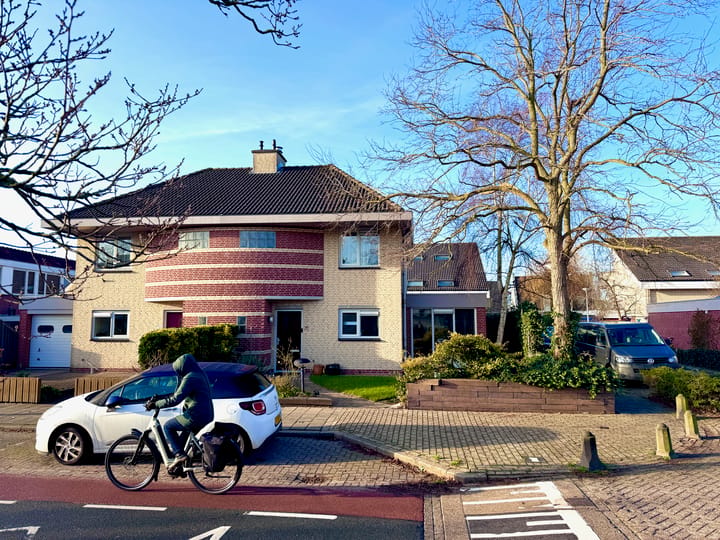 2-onder-1-kapwoning Dijkshoornseweg 115 a in Den Hoorn