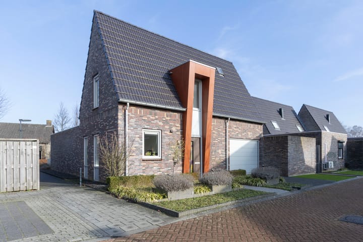 Geschakelde woning Reinenstraat 2 Stramproy