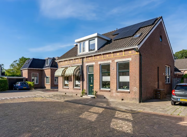 2-onder-1-kapwoning Esstraat 60 in Assen