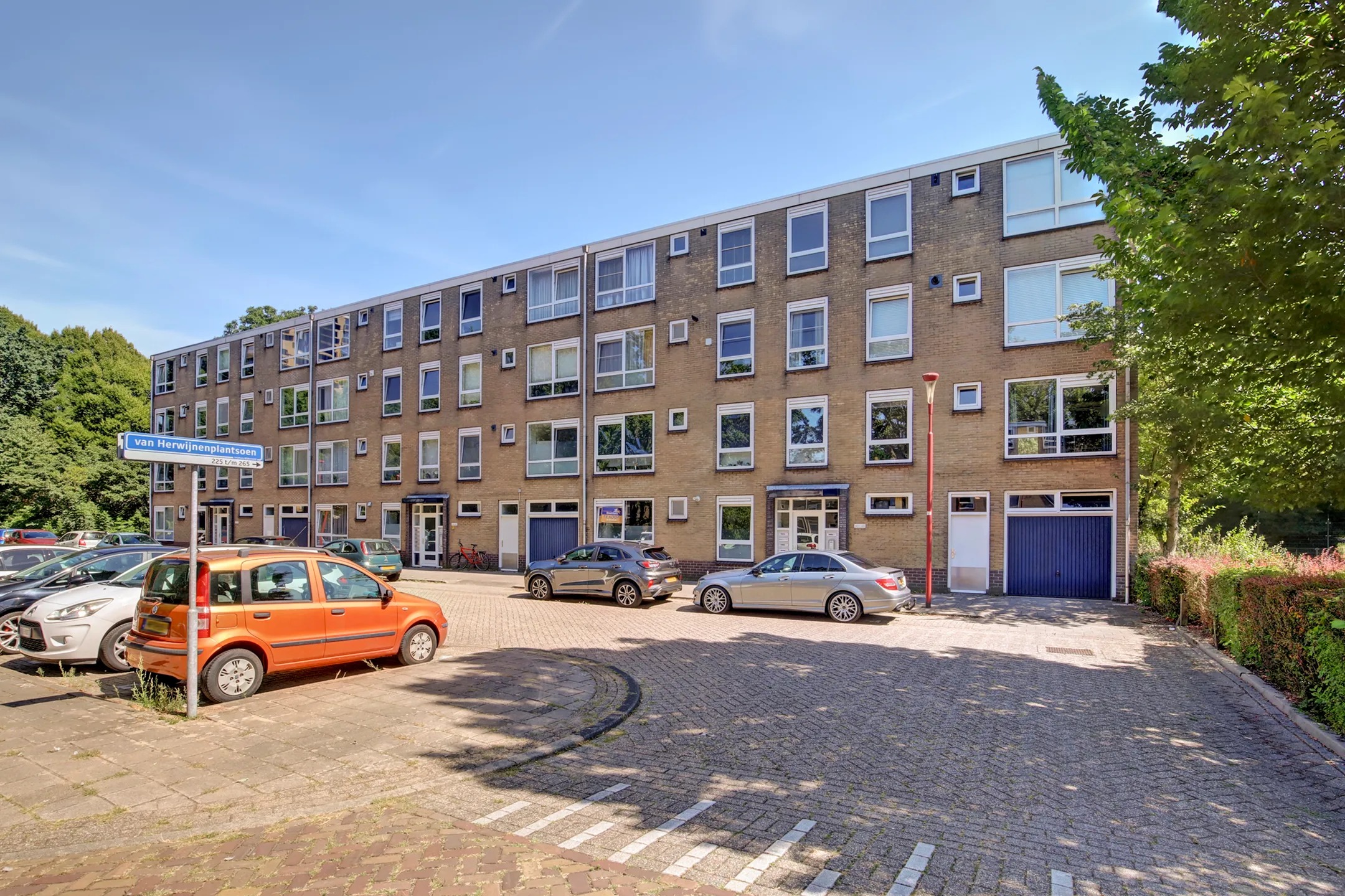 Portiekflat van Herwijnenplantsoen 261 in Nieuwegein