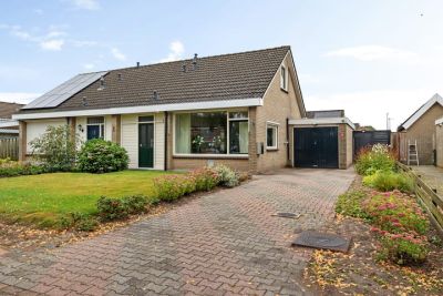 Eengezinswoning, 2-onder-1-kapwoning Wibautstraat 3 in Veenoord
