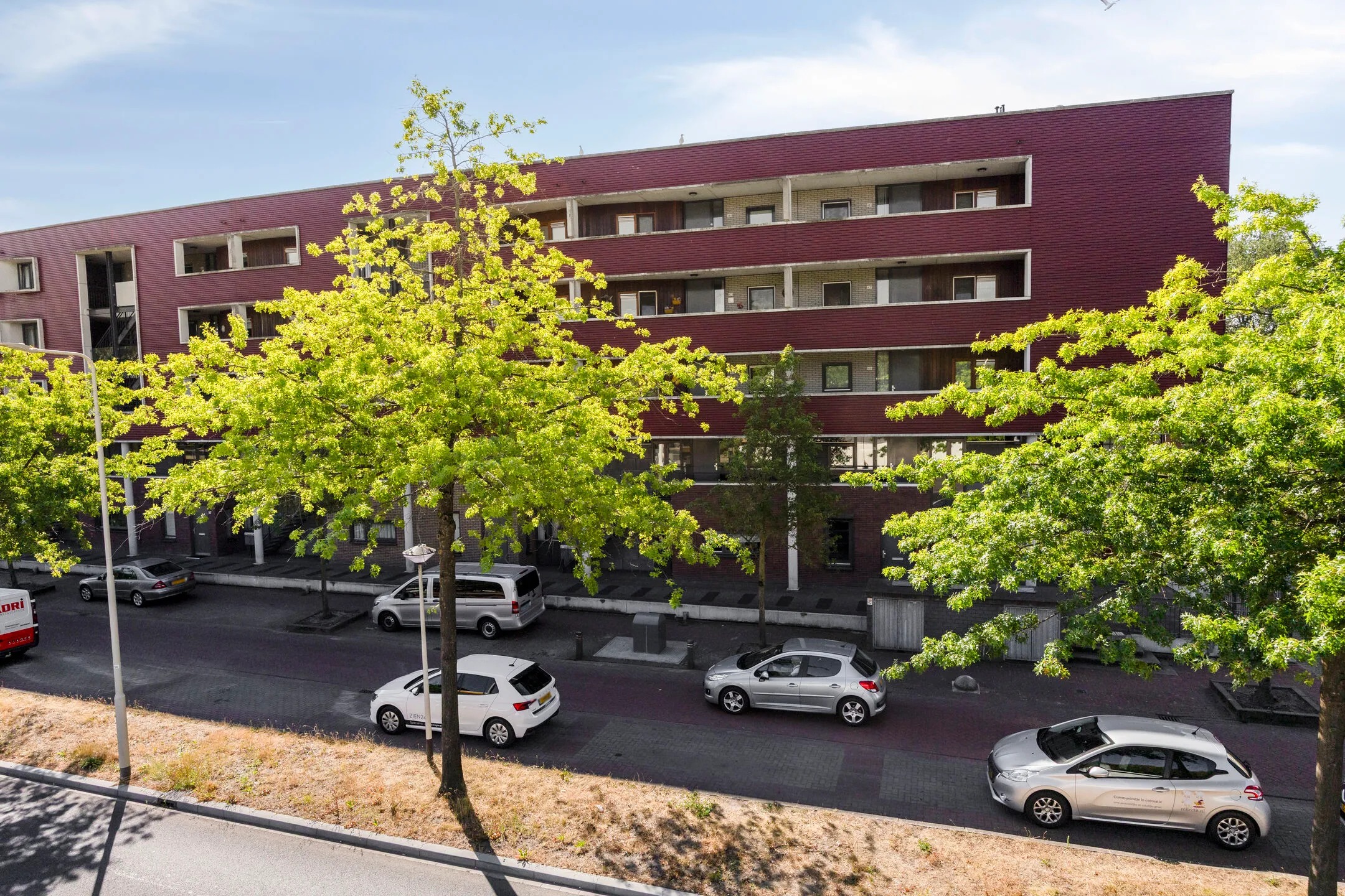 Galerijflat Burgemeester Freijterslaan 421 in Roosendaal
