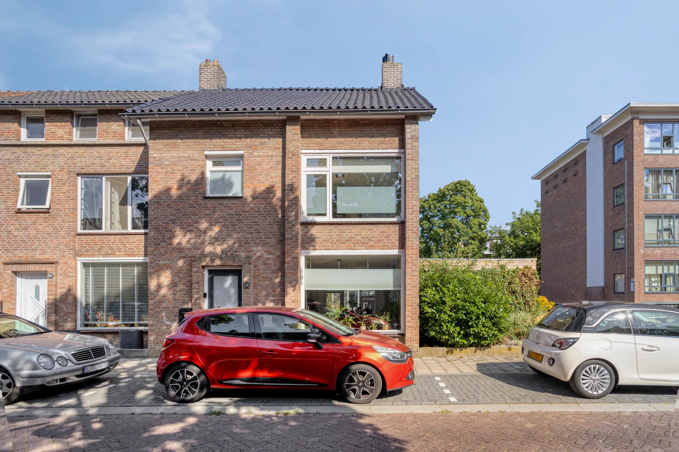 Hoekwoning Cornelis Trooststraat 15 in Eindhoven