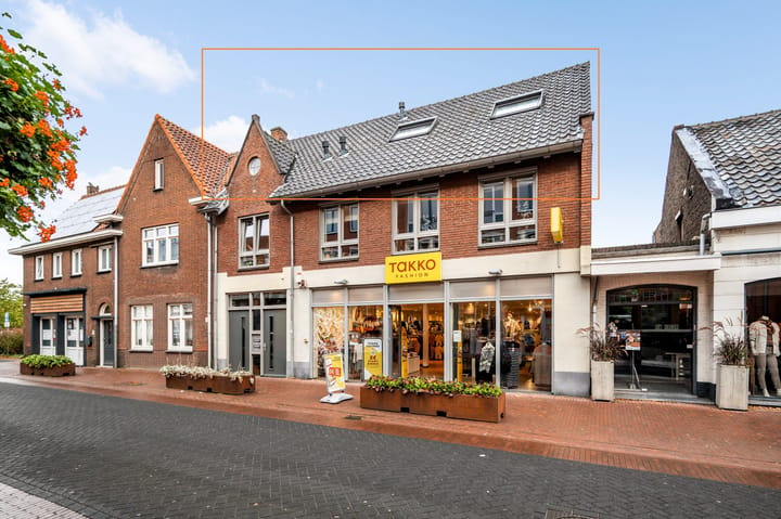 Portiekwoning Dorpstraat 7 b in Heythuysen