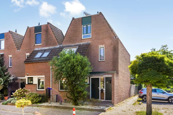 Tussenwoning Groenhof 55 in Almere