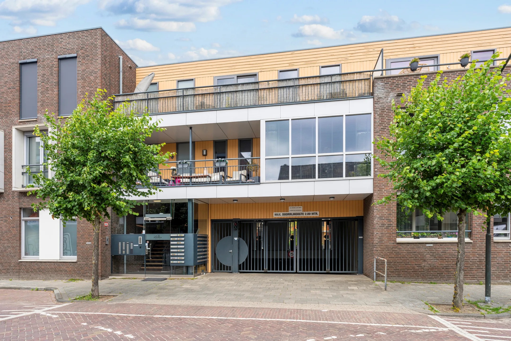 Galerijflat Pastoor van Beugenstraat 52 in Oisterwijk