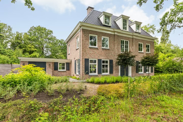 Vrijstaande woning Advocaatsdreef 13 in Breda