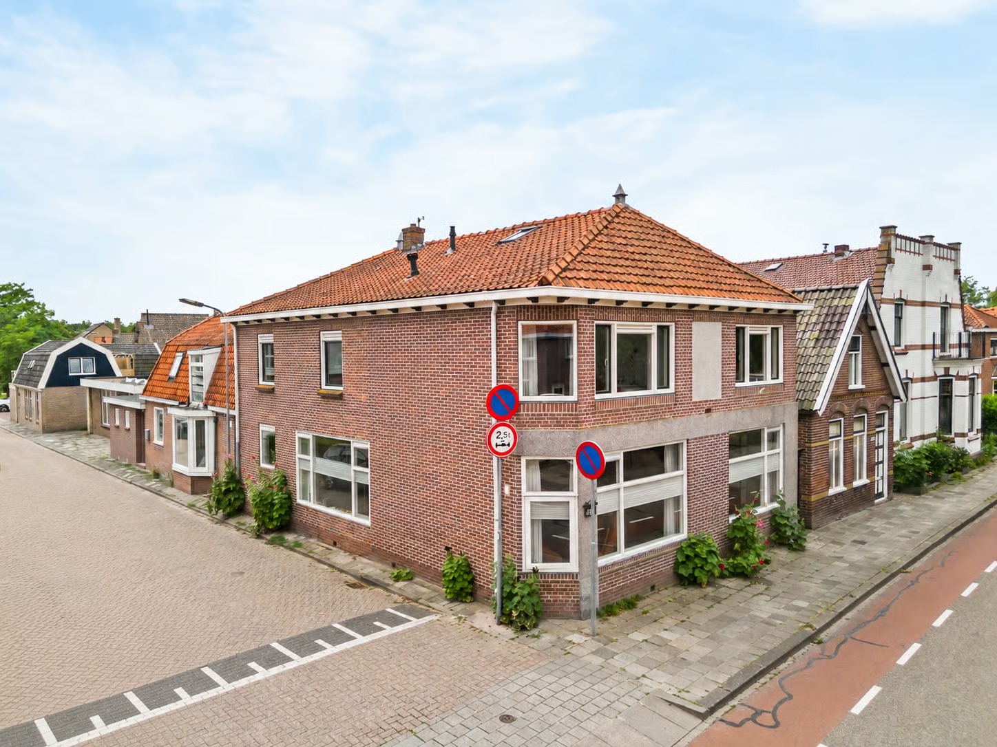 Halfvrijstaande woning Hoofdstraat 184 in Bovenkarspel