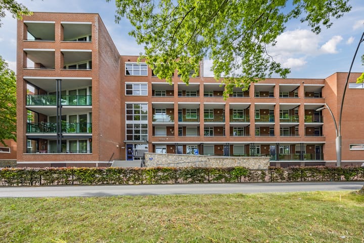 Galerijflat Singel 1940-1945 83 C Oss
