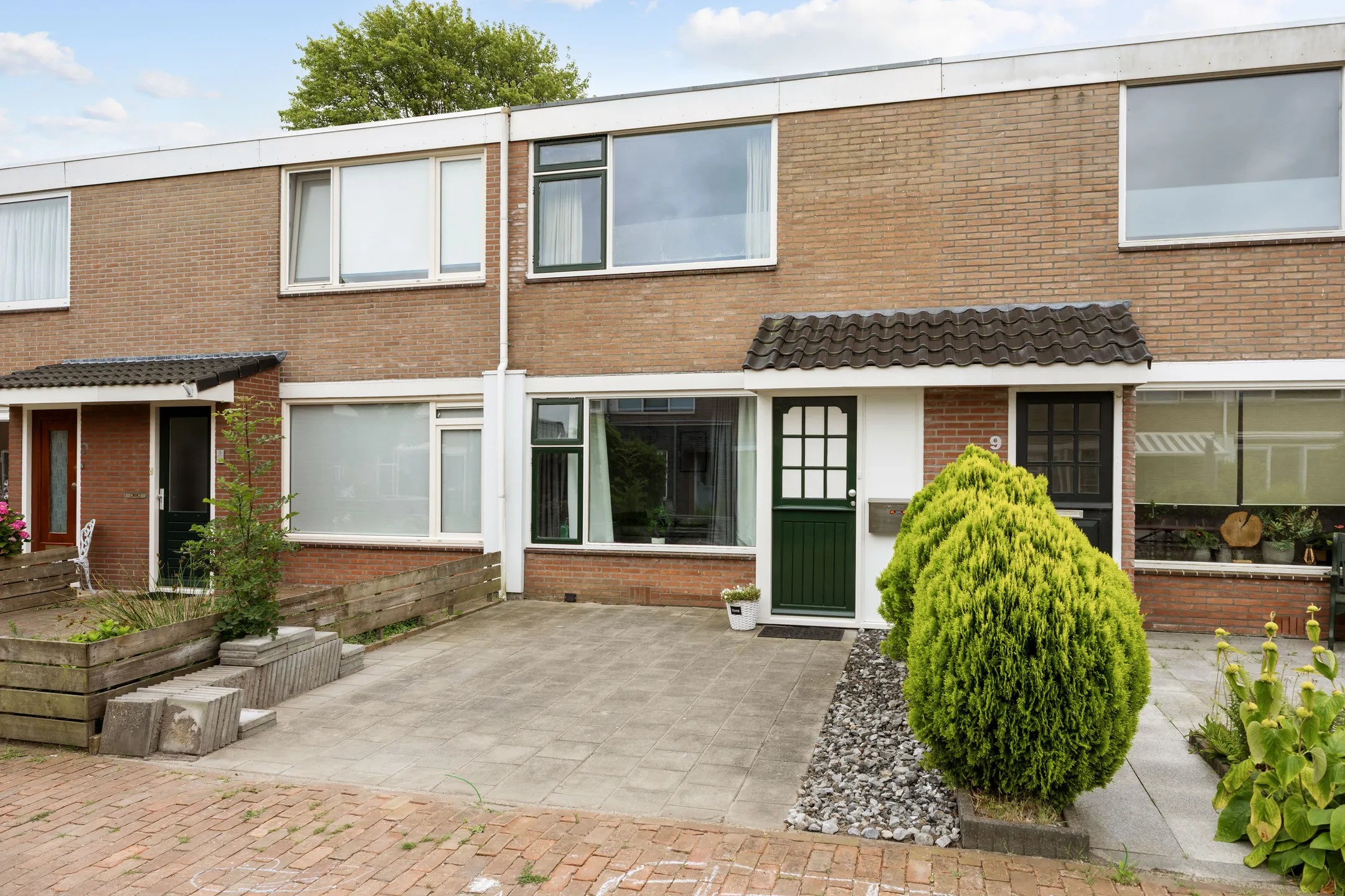 Tussenwoning Aconietenhof 7 in Winsum