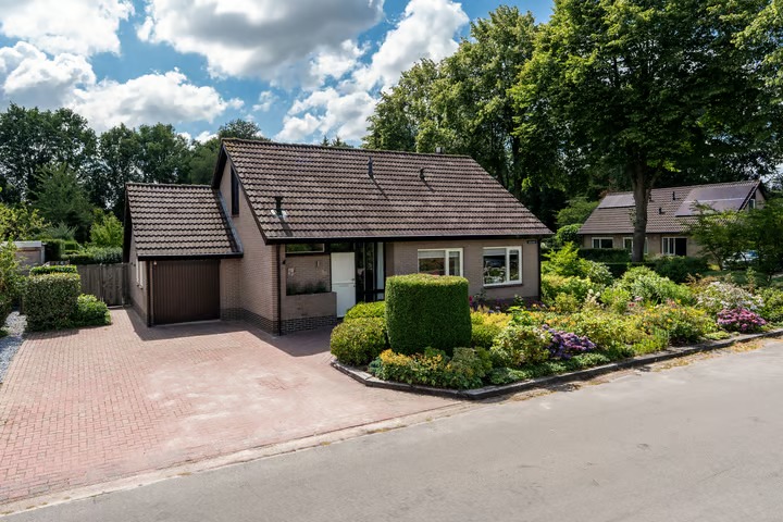 Vrijstaande woning (semi-bungalow) Dollard 67 in Veendam