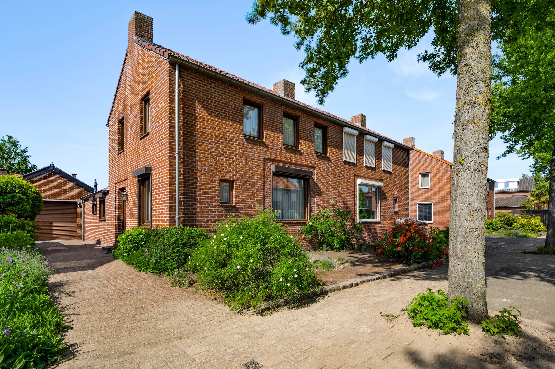 2-onder-1-kapwoning Deken Creemersstraat 49 in Horst