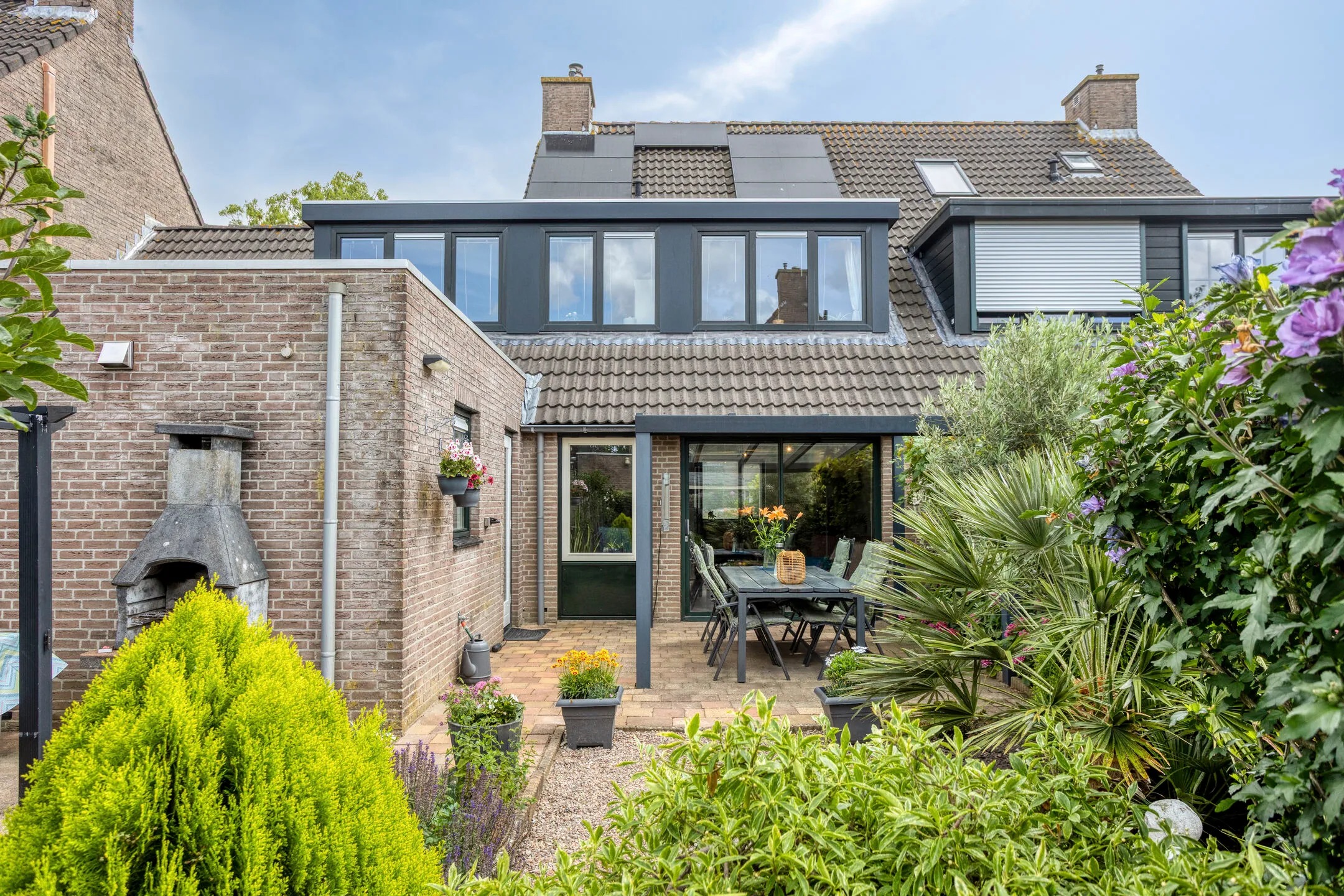 Geschakelde 2-onder-1-kapwoning Ommerbos 123 Hoofddorp