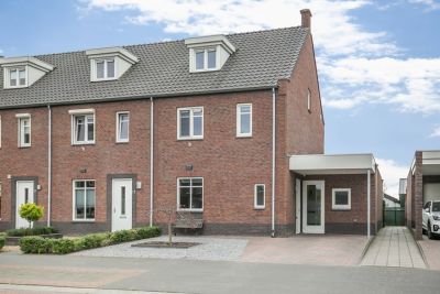 Eengezinswoning, halfvrijstaande woning Zandersweg 13 in Horst